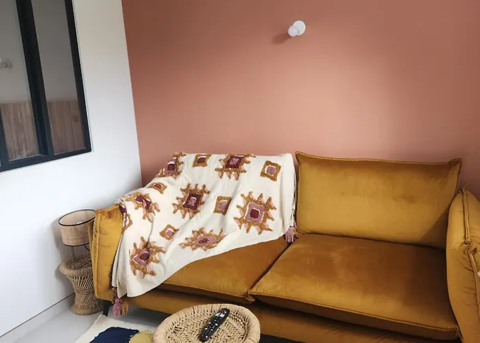 La Maison Marilyne - T2 Avec Piscine Privative 艾克斯莱班